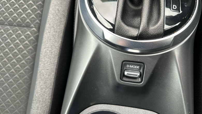 Nissan Juke 1.6 Hybrid N-Connecta 5dr Auto Hybrid Hatchback